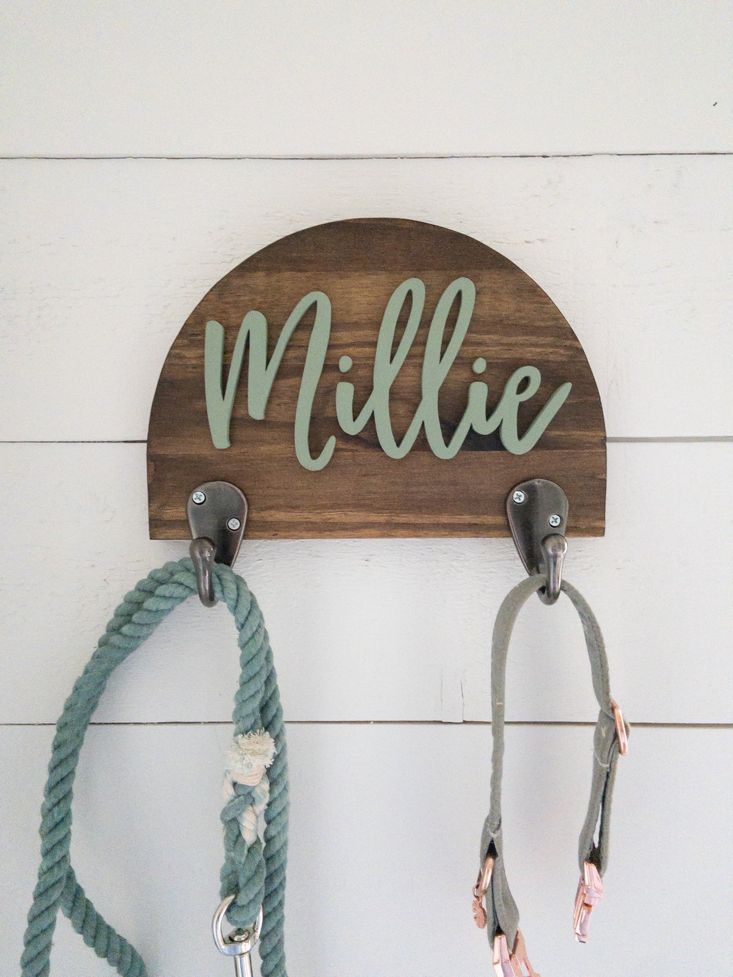 Arch Dog Leash Holder