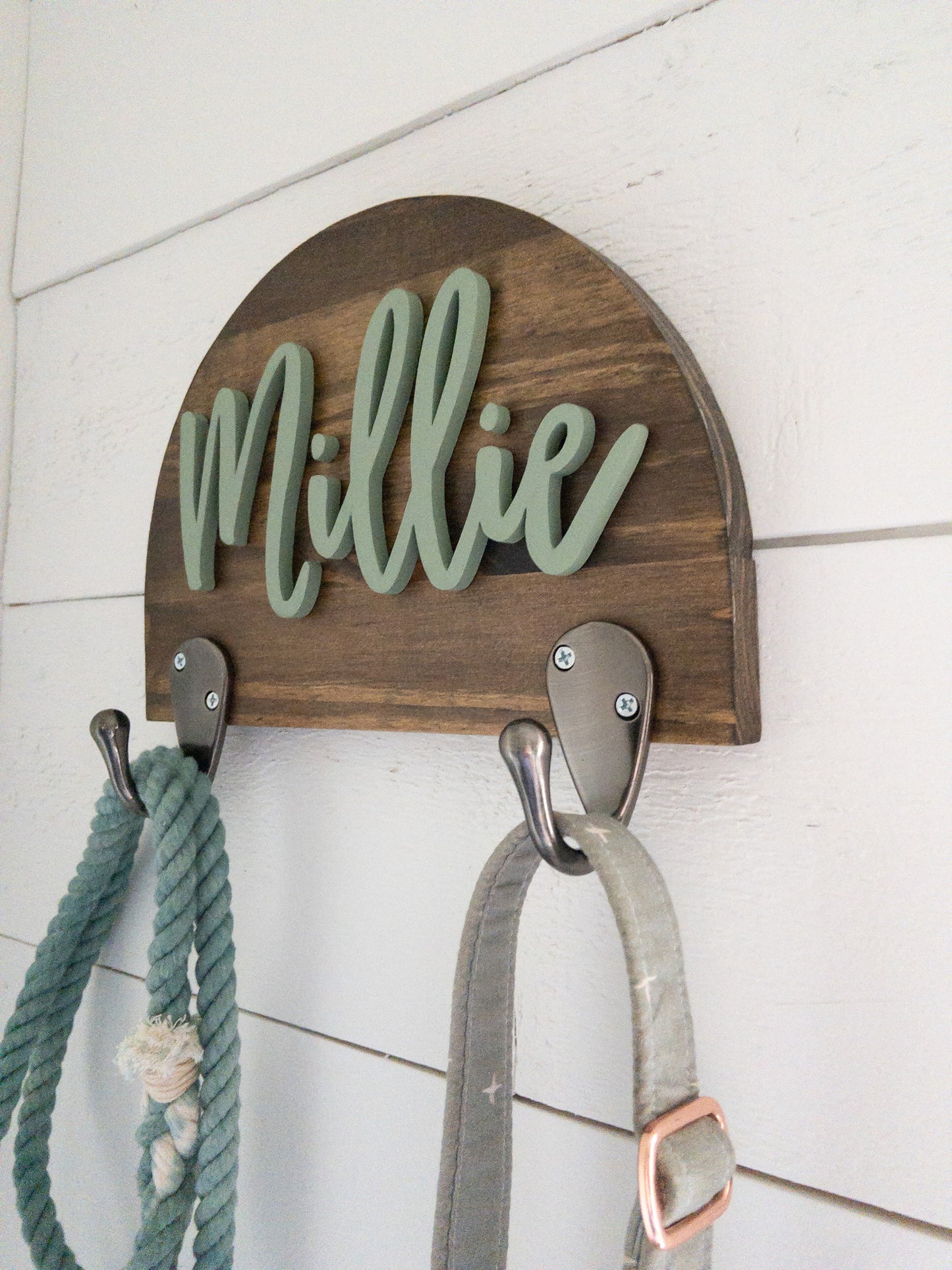 Arch Dog Leash Holder